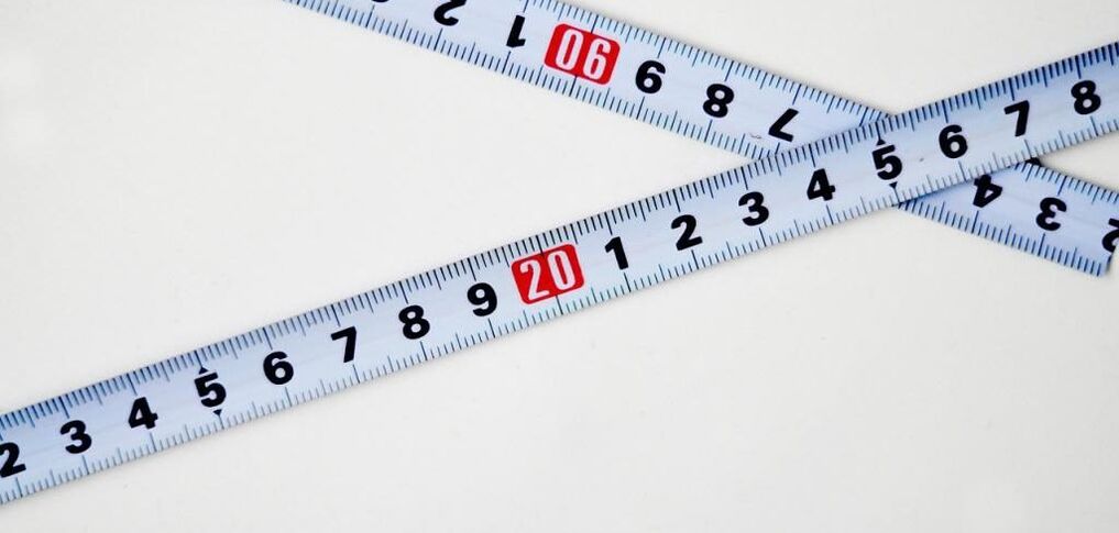 сантиметър за измерване на пениса на тийнейджър преди уголемяване